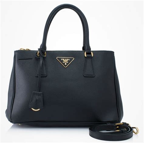 harga prada original|harga tas Prada wanita.